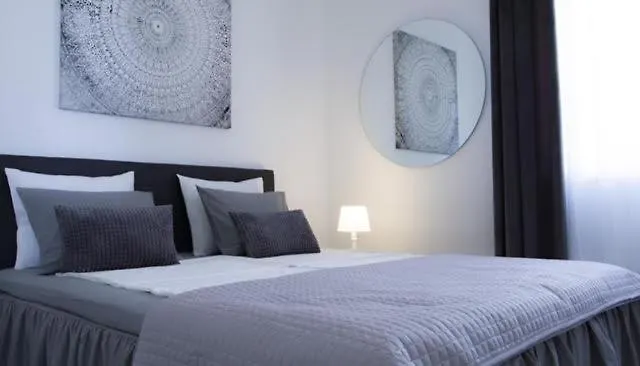 King And Queen 2 Povile